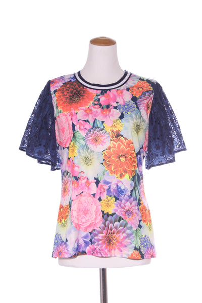 CHARLO - Broderie flare sleeve floral top! 12