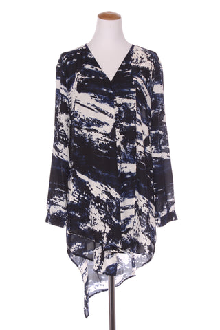 LANE & CO (LN) Asymmetric hem tunic! 16