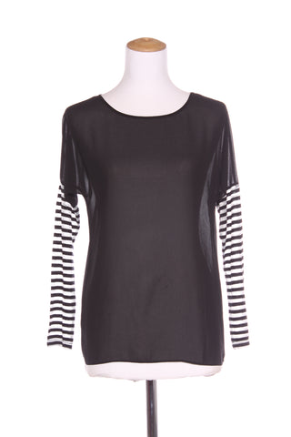 TWO BY TWO - Stripe sleeve top! 8-10