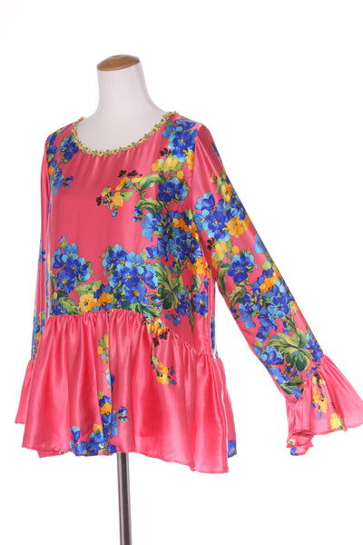 TRELISE COOPER "Acts of kindness" silk satin top! 12