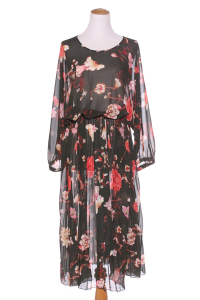 GLOSS - Floral print pleated maxi dress! 16