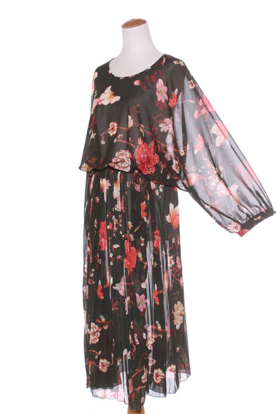 GLOSS - Floral print pleated maxi dress! 16