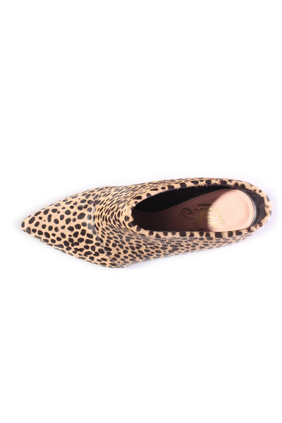 HEY MONDAY (LN) Pony fur leopard booties! 40