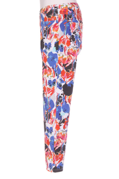 VASSALLI - Pull on straight leg floral pant! 12