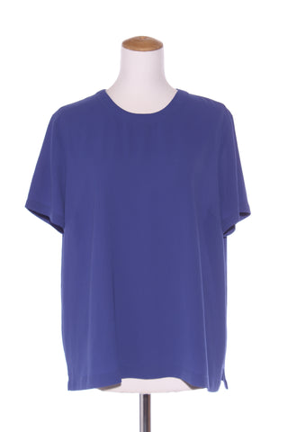 CAPTURE - Royal blue top! 18