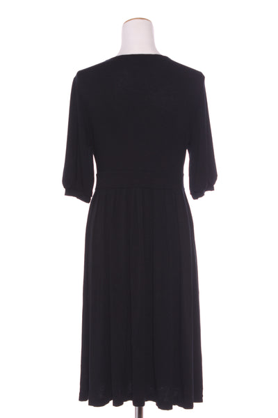 BANANA REPUBLIC - Soft rayon knit swing dress! 12