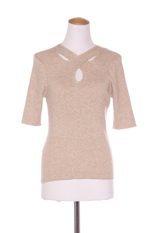 SPIRIT - Super soft knit neckline detail top! 16