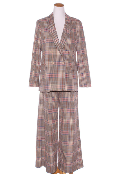 MAX - Pink + brown plaid blazer! 10