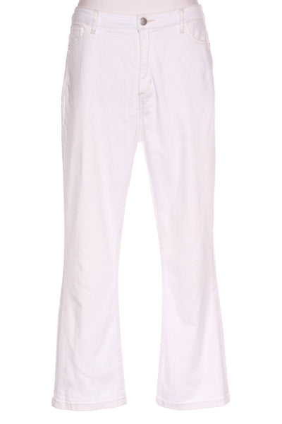 MOOCHI - Denim - White cropped jean! 12