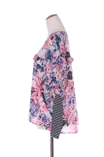 CHARLO - Floral + stripe sleeve top! 12
