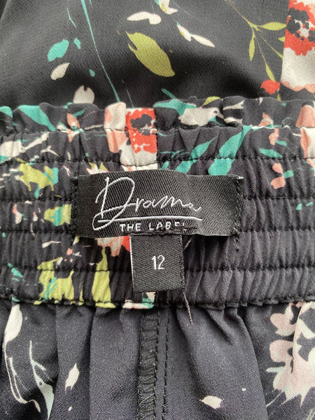 DRAMA - Black floral shorts! 12