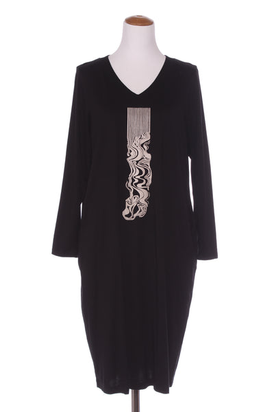 NYNE (NZ) Printed L/S dress + pockets! 16