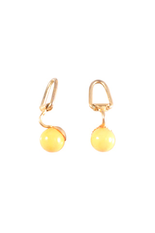 NEW - Vintage style clip on earring!