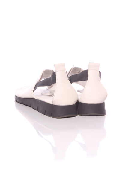 EFFEGIE "Aeris" bone leather sandal! 41