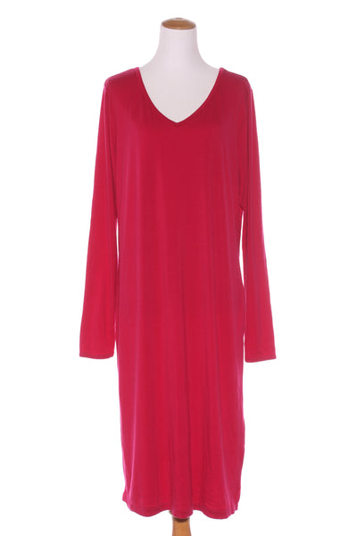 TCD (NZ) Cerise pink soft merino midi dress! 18