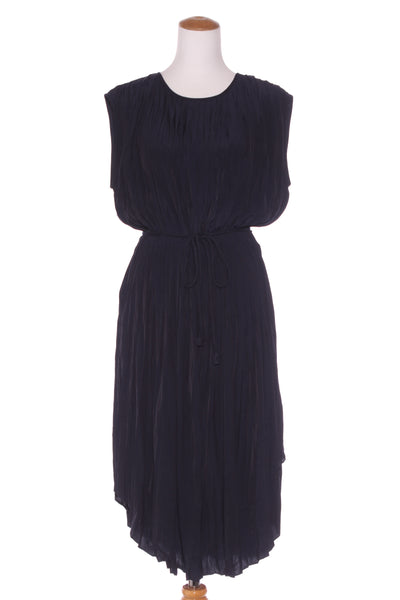 COUNTRY ROAD - Navy micro pleat midi dress! 8-10