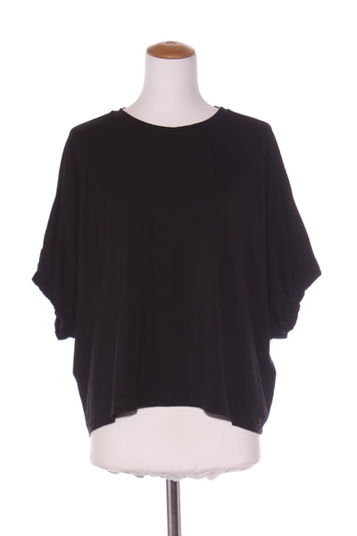 MINERAL - Elastic sleeve batwing top - Black! 14-16