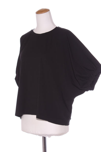 MINERAL - Elastic sleeve batwing top - Black! 14-16