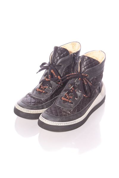 EJECT - Quilted leather hi top sneakers! 39