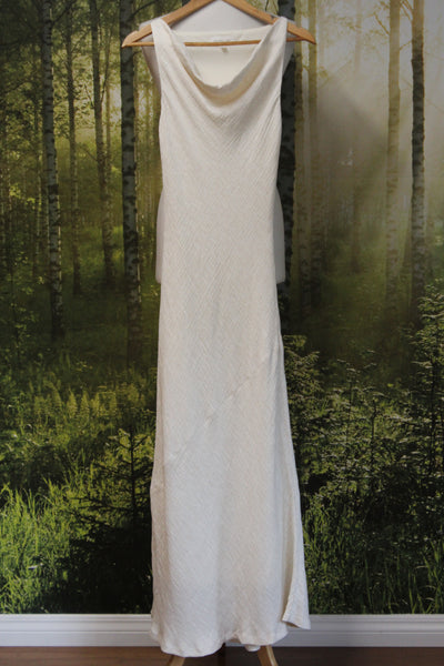 ASSEMBLY LABEL "Reign" textured maxi dress! 6