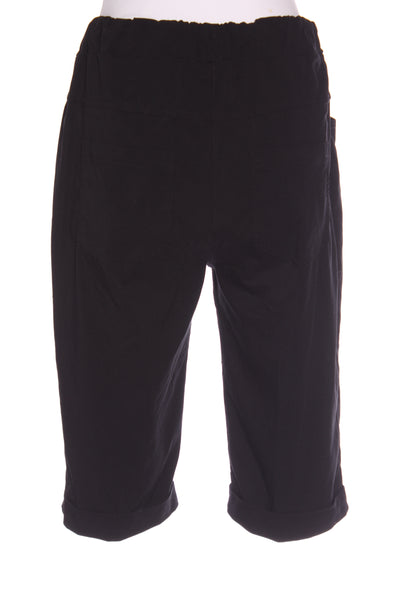 MADLY SWEETLY? Dressy long black shorst! 10-12