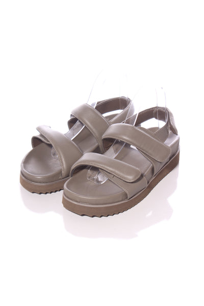 STYLERUNNER (LN) "Puffy strappy" leather sandal - Khaki! 40