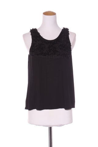 SUITE BLANCO - Rosette detail tank! 12