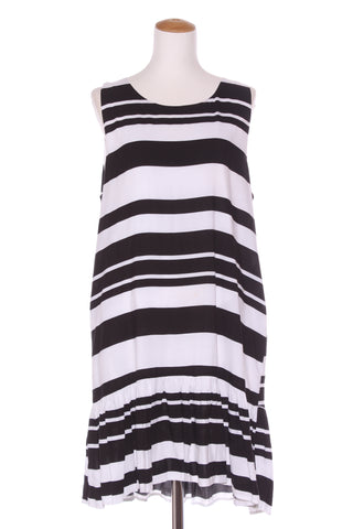 DECJUBA - Drop waist stripe dress + pockets! 14