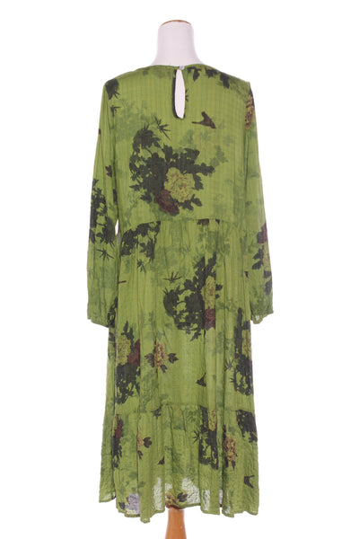 TWIN LAKES - Long sleeve green floral dress! 16