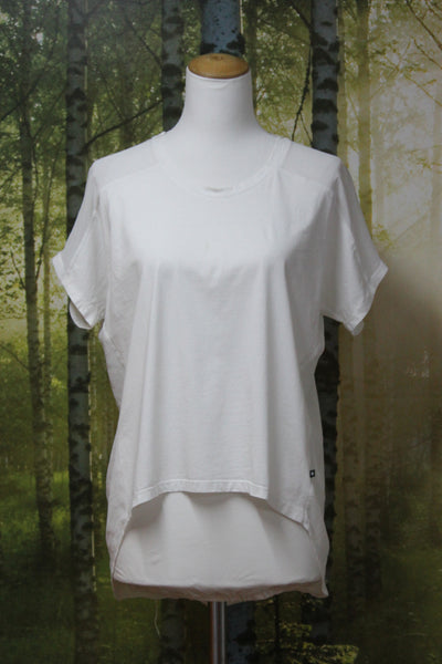 MOOCHI 6&7 (NZ) Chiffon back scoop hem top! 10