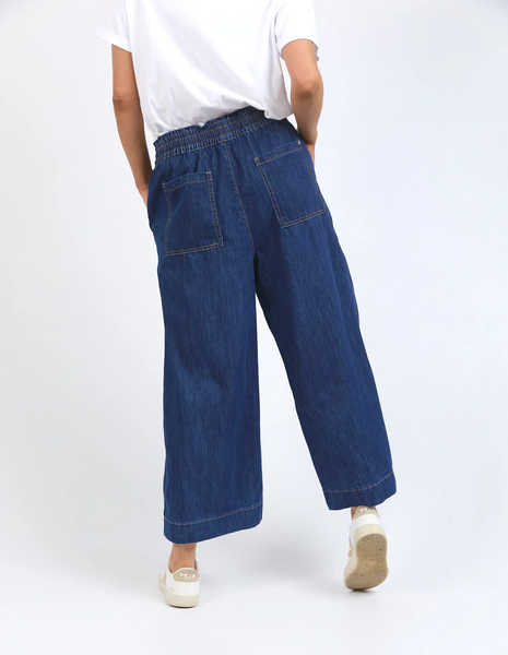 ELM "Greta" wide leg side tape jeans! 16