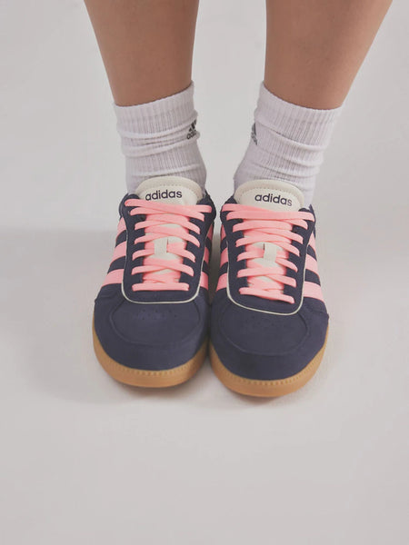 ADIDAS "Breaknet" sleek shoes + extra laces! 40.5