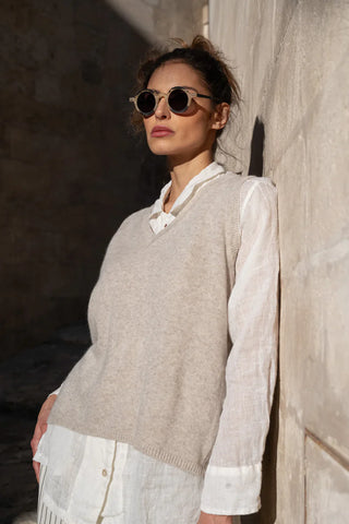 MEG BY DESIGN - Tanja wool vest - Oatmeal! 10-14