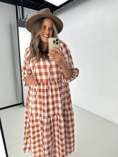 FRIA (LN) Gingham Sammy midi dress! 8-10
