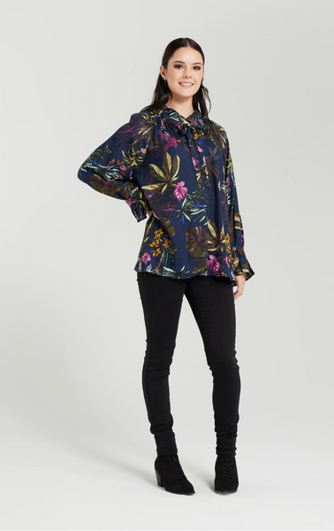 SEDUCE - Navy floral destiny top! 16