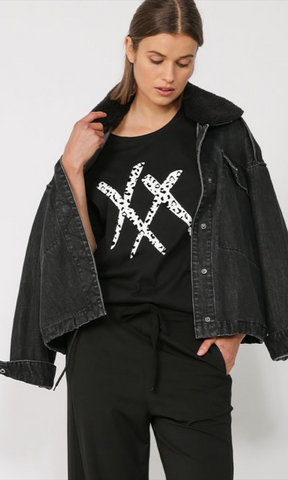 MOOCHI 6&7 - Velvet spot XX tee! 10