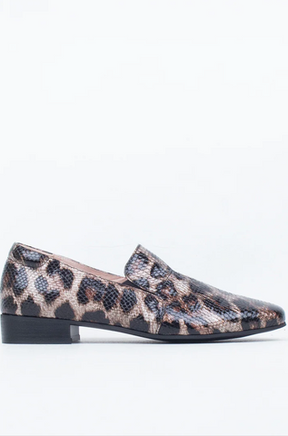 MILA RAINE (LN) "Captain favourite" Leopard loafer! 40