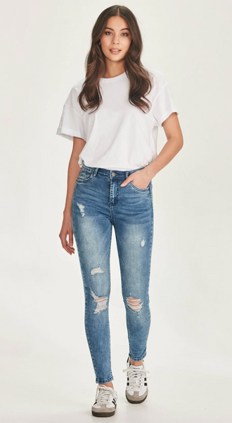 JUNKFOOD "Reggie" Distressed jean! 12