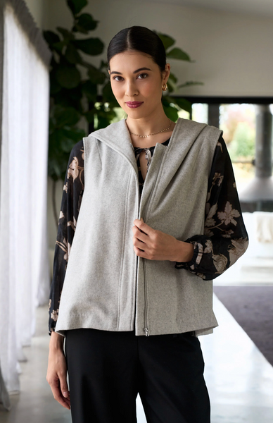 FOIL (LN) "Wool the world" vest - Silver/grey! 14