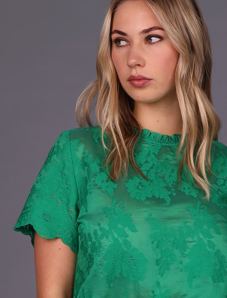 STORM (LN) Embroidered rush top! 16