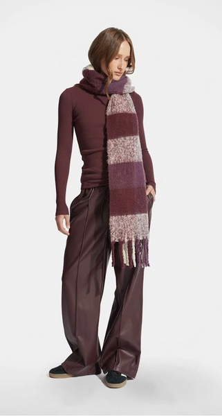 DECJUBA (LN) "Scarlett PU pull on" pant - Maroon! 8