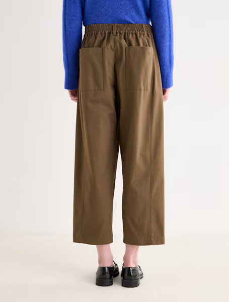 JIGSAW (LN) Arc barrel pant - Pecan! 20