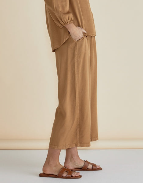 BETTY BASICS (LN) Rio lyocell relaxed pant! 16