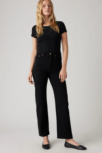 LEVI'S "Ribcage" straight ankle black jean! 34
