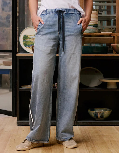 ITALIAN STAR - Glam track navy stripe jean! 14