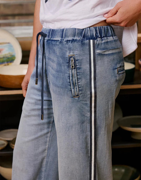 ITALIAN STAR - Glam track navy stripe jean! 14