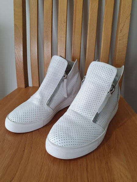 MINX "Willott" white pinhole leather boots! 41