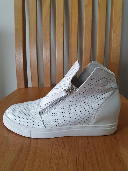 MINX "Willott" white pinhole leather boots! 41